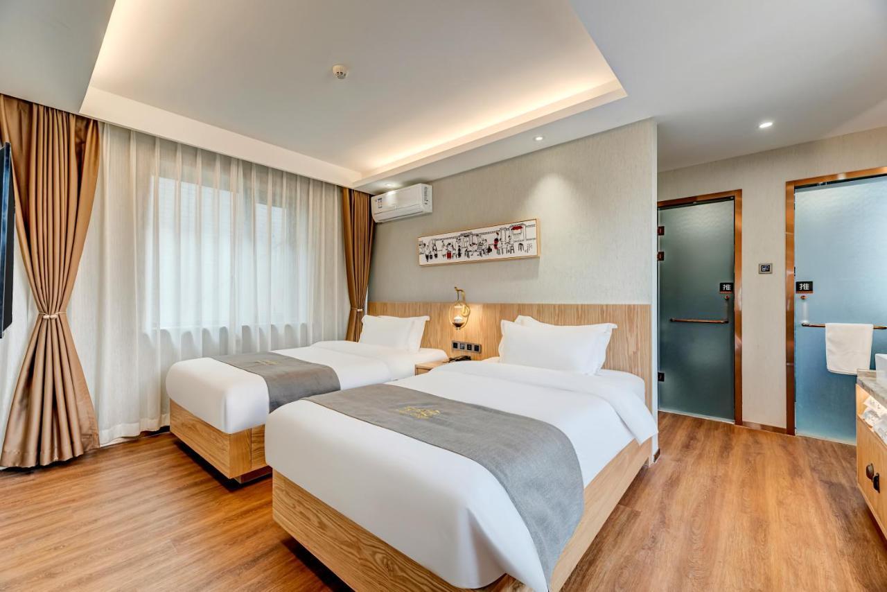 Happy Dragon City Culture Hotel -In The City Center With Ticket Service&Food Recommendation,Near Tian'Anmen Forbidden City,Wangfujing Walking Street,Easy To Get Any Tour Sights In Bắc Kinh Ngoại thất bức ảnh